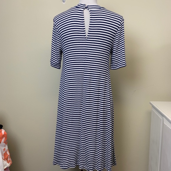 Old Navy Swing Dress Size M - Picture 5 of 13